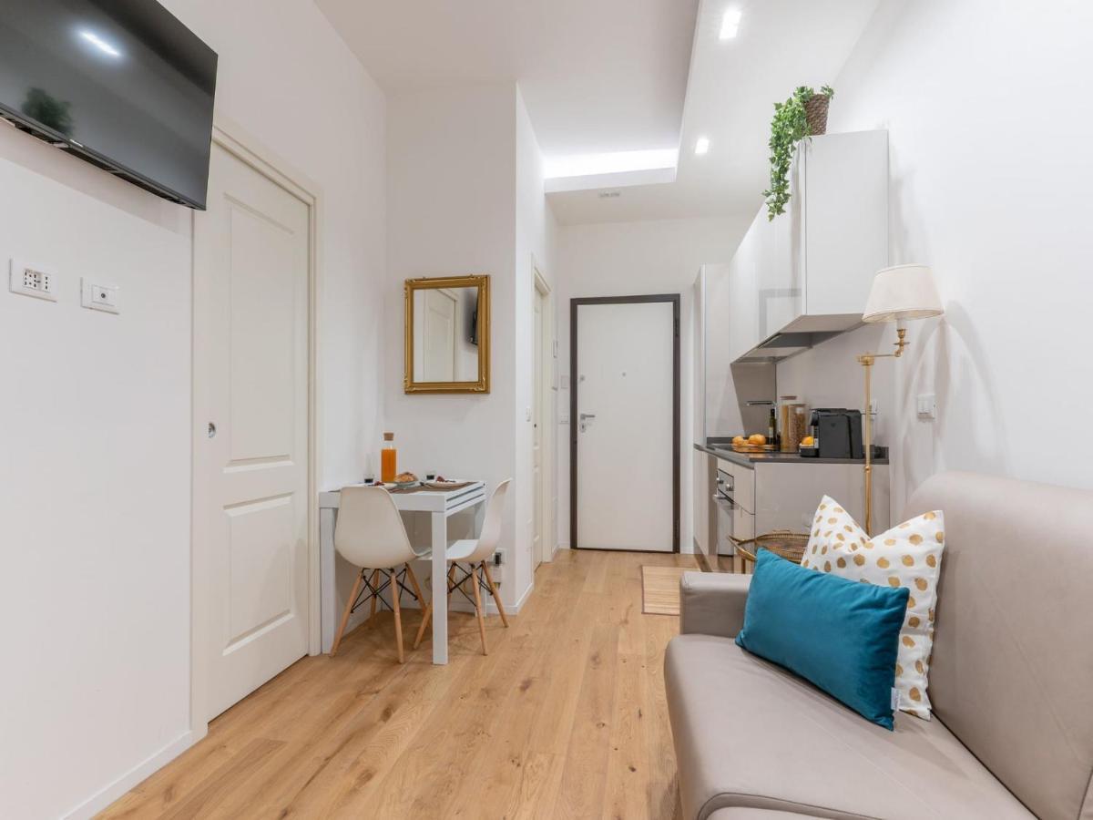 The Best Rent - Gorgeous One-Bedroom Apartment In Ticinese Milán Exterior foto