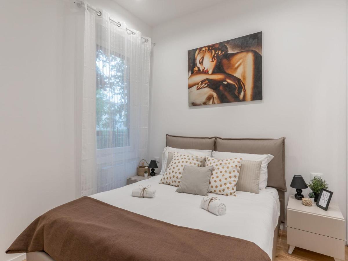 The Best Rent - Gorgeous One-Bedroom Apartment In Ticinese Milán Exterior foto