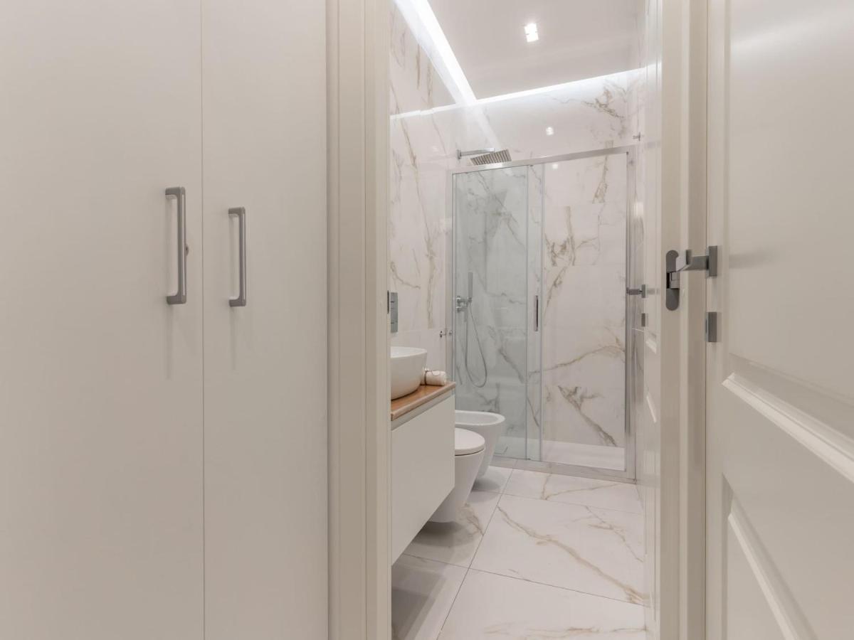 The Best Rent - Gorgeous One-Bedroom Apartment In Ticinese Milán Exterior foto